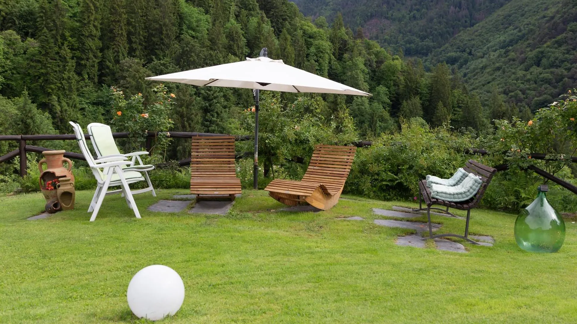 B&B22 Santa Brigida Bed & Breakfast